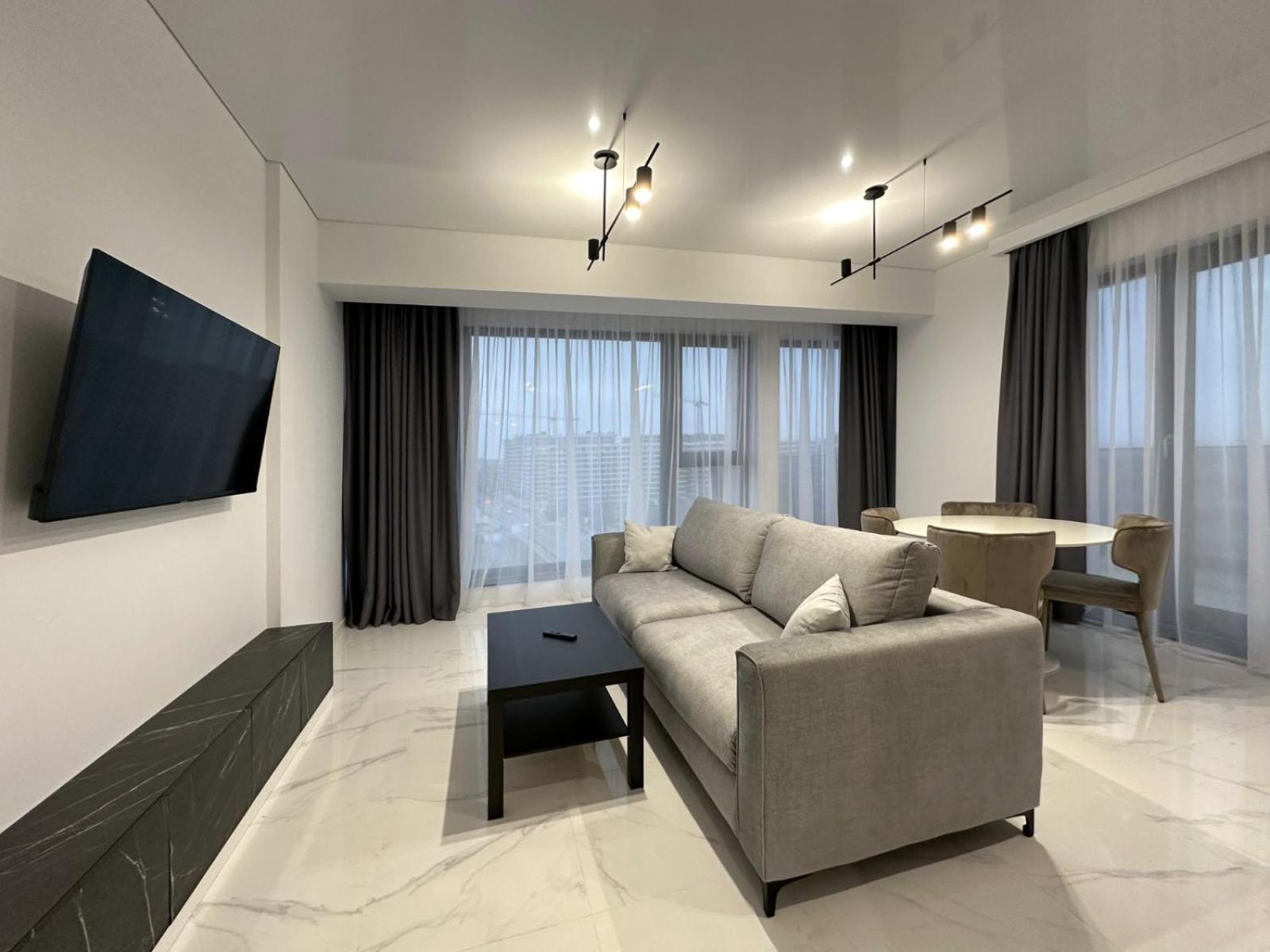 Koya Tower By The Lake Apartments Мамая Екстериор снимка